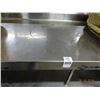 Image 2 : 8' S/S Table w/Storage