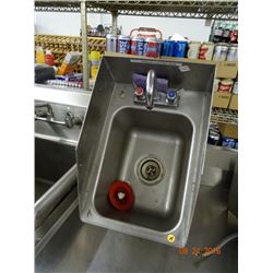 S/S Hand Sink w/Side Splash