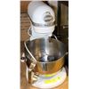 Image 1 : KITCHEN 6QT STANDING MIXER 575WATT