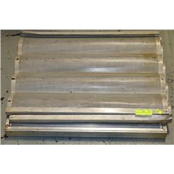 3 EXHAUST HOOD GREASE FILTERS