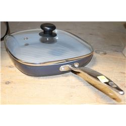 NON-STICK FRYING PAN WITH LID
