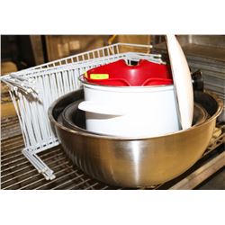 LOT OF S/S MIXING BOWLS, PLASTIC JUG, AND