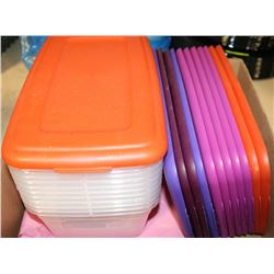 BOX WITH PLASTIC CONTAINERS WITH LIDS