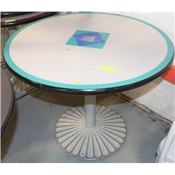 ROUND DINING TABLE ON CHOICE