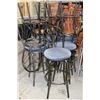 Image 1 : LOT OF 10 BARSTOOLS