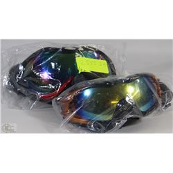 2 NEW PAIRS OF SKI GOGGLES IN PROTECTIVE CASES