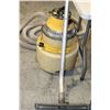 Image 1 : SHOP VAC VACUUM