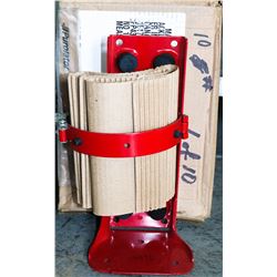 MOUNTING BRACKET FOR FIRE EXTINGUISHER ON CHOICE