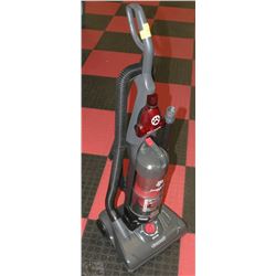 DIRT DEVIL UPRIGHT BAGLESS VACUUM WITH ATTACHMENTS