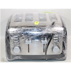 BLACK & DECKER 4 SLICE TOASTER