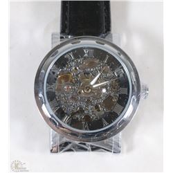 NEW MECHANICAL ROMAN NUMERAL WRIST WATCH