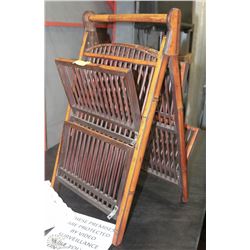 VINTAGE WOODEN MAGAZINE RACK