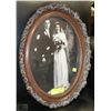 Image 1 : VINTAGE CURVED GLASS PORTRAIT
