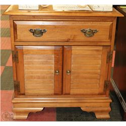 VILAS MAPLE NIGHT STAND