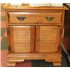 Image 1 : VILAS MAPLE NIGHT STAND