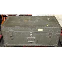 WWII 1945 LARGE MILITARY TRUNK WOOD AND METAL