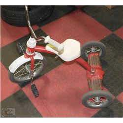 TRICYCLE