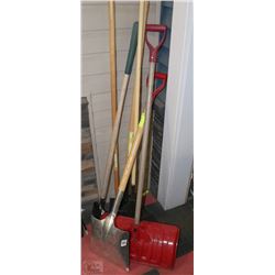 BUNDLE OF ASSORTED YARD TOOLS
