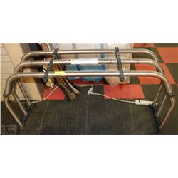 TRUCK BED EXTENDER FOR A  FORD PICKUP