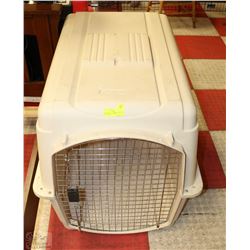 DOG KENNEL 1 DOORS 27"W X 30"W X 40"L  WHITE