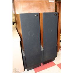 PAIR OF 2 AR90 TOWER SPEAKERS ****DAMAGED****