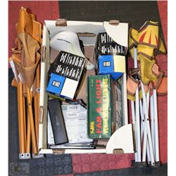 BOX WITH 2 CHILDRENS CAMPING CHAIRS, FAN/LIGHT