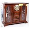 Image 1 : ESTATE MUSICAL JEWELLERY BOX WITH CLOCK WITH