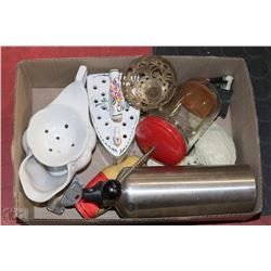 BOX WITH ASSORTED COLLECTIBLES