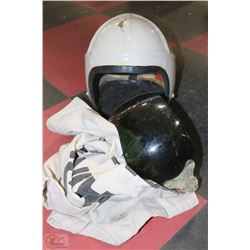 VINTAGE PILOT HELMET WITH BANKERS BAG