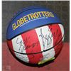 Image 1 : AUTOGRAPHED HARLEM GLOBETROTTERS BASKETBALL