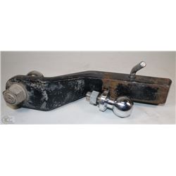 12000 LB TRAILER HITCH WITH 2 BALLS INCLUDED