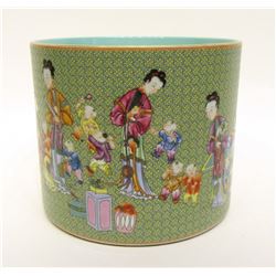 Famille Rose Brush Pot