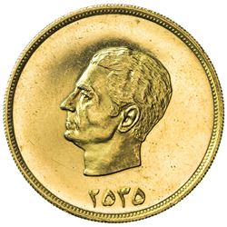 IRAN: Muhammad Reza Shah, 1941-1979, AV medal (40.80g), MS2535 (1976). UNC