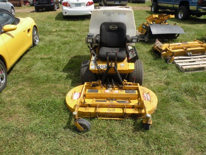 Walker MTGHS mower w/deck & broom attachments SN79778