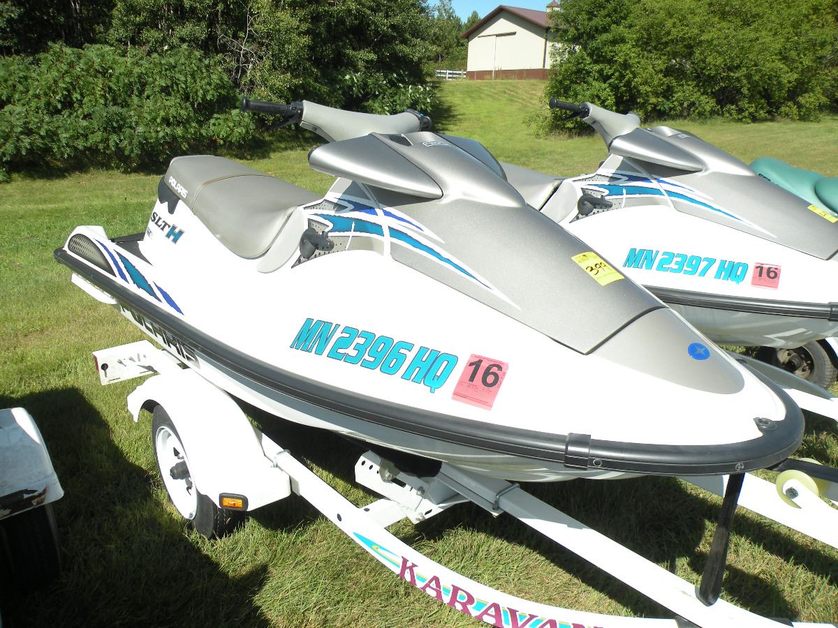 1999 Polaris SLTH jet ski SNPLE000941899