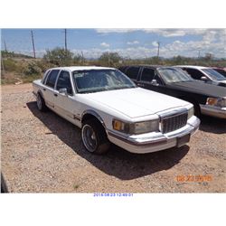 1990 - LINCOLN TOWN CAR