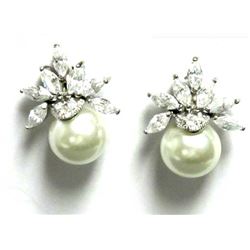 Silver Clip Pearl Earring