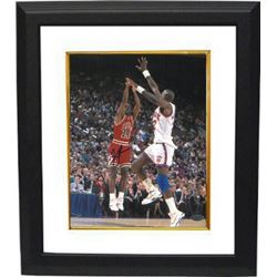 Craig Hodges Signed Chicago Bulls 8X10 Photo Custom Framed Vs New York Knicks (3X 3 Point Shooting C