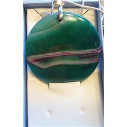 NATURAL AGATE ROUND PENDANT ON CHAIN
