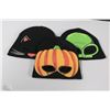 Image 1 : BAG OF 3 GLOW IN THE DARK TOQUES