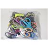Image 1 : BAG OF ASSORTED SCISSORS