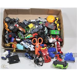 FLAT OF 50+ HOTWHEELS AND ASSORTED CARS