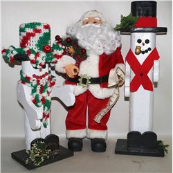 TRAY WITH SANTA AND TWO HANDMADE WOOD