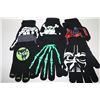 Image 1 : BAG OF 6 PAIRS OF GLOW IN THE DARK GLOVES