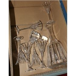 WINE DECANTER WITH 6 WINE GLASSES