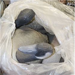 4 GOOSE HUNTING DECOYS
