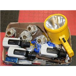 BOX OF ASSORTED TOOLS INCLUDING FLASHLIGHT+3 COLOR