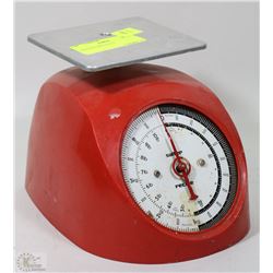 VINTAGE DIET SCALE