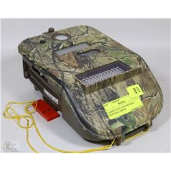CAMOUFLAGE APG PORTABLE HUNTERS CAMERA
