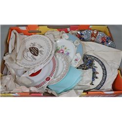 FLAT W/ESTATE VINTAGE COLLECTIBLE PLATES